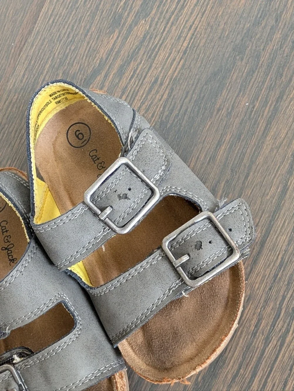 Cat & Jack Kids' Gray Double-Buckle Sandals, Size 6